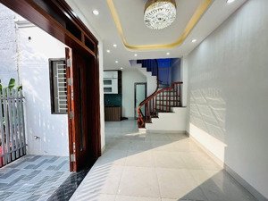 nhà đẹp xuân phương 32m 5 tầng 4m mặt tiền full nội thất mới 100m mặt phố ngõ rộng nông ở sướng