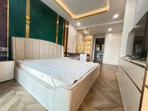 cho thuê căn hộ the peak midtown m8, phú mỹ hưng, dt 130m2 3pn, nhà đẹp, full nội thất cao cấp