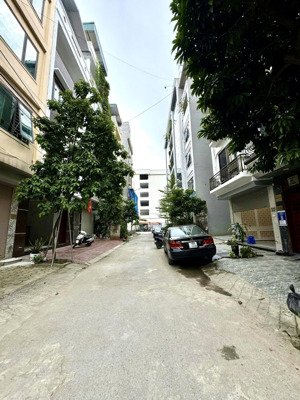 cho nhuê #nhà_nguyên_căn liền kề 50m x 7t, thang máy, nhà mới. đường tố hữu dv vạn_phúc hà đông.