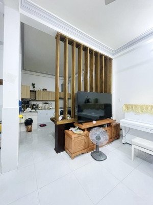 nhà đẹp ở ngay - giá tốt nhất khu vực.