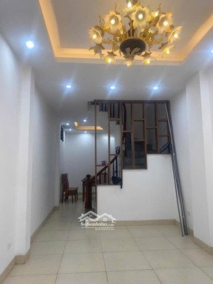 bán nhà chùa võ- la nội, nhà đẹp ở ngay, lô góc, ngõ nông, 33m chỉ nhỉnh 7tỷ