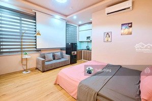 tòa chdv khâm thiên, 86m2*7 tầng, 22 phòng sẵn đồ, dòng tiền hơn 1 tỷ/năm, ba mặt thoáng, đủ pccc