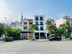 bán nhà siêu khan hiếm mt khu thảo điền - quận 2- ( 4.7x21)- 4 tầng - hdt 100tr/th- bán 27 tỷ