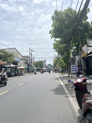 nhà 2 tầng mặt tiền phạm thế hiển p6q8 . giá 10.9 tỷ