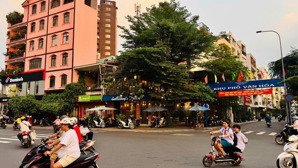 bán gấp siêu phẩm hiếm có góc 2 mt đường vĩnh hội ngay quận 1, dt 12m x 18m giá bán 120 tỷ