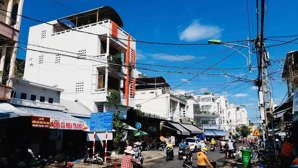 nhà 3,5 tầng mặt tiền võ trứ _ 2 mặt thoáng * sau lưng chợ xóm mới giá: 15 tỷ