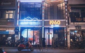 bán gấp nhà mt đề thám ngay phố tây bùi viện dt 4m x 23m kết cấu 5 tầng hđt 100 triệu, giá 65 tỷ