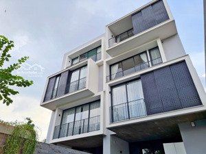 vị trí xd cao - bán nhà phường thảo điền, quận 2 - dt 9x25m - 3 tầng. hđt 45tr/th - giá bán 31.5 tỷ