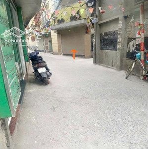 phố vĩnh hưng - mặt ngõ thông - lô góc - vừa ở vừa kinh doanh giá 11tr/ tháng lh: 