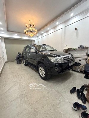 nhà ngọc thuỵ full nội thất - gara oto thang máy ở ngay. ngõ thông