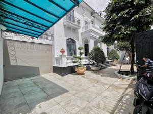 khuôn đất xây biệt thự trần lựu an phú 16x20 ctxd: hầm 4 tầng giá: 65 tỷ