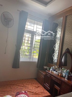 nhà thông lý chính thắng_ q3- 63m2- ngang 5.5, 3pn- xe hơi đỗ 5 căn