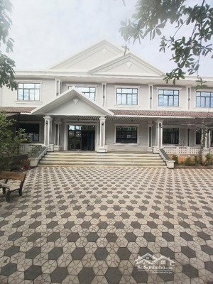 siêu phẩm biệt thư vườn 2000m2 (30x65) - đường 10m - oto đỗ sân 30 chiếc - gần theglobal city - 56t