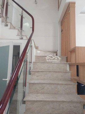 chủ gấp bán giảm 200 triệu - giá chào mới 7,3 tỷ nhà 3 tầng xây kiên cố - hẻm xe hơi - 84m(5x17)