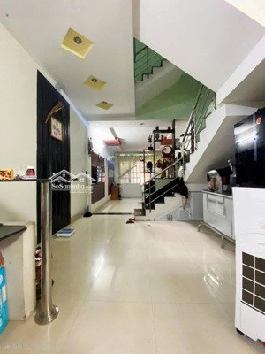 (hím ngon rẻ) bán nhà 3 tầng mặt tiền p. nguyễn văn cừ gần biển quy nhơn , 56,5m², chỉ 5 ty xxz