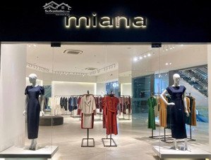 bán shop chân đế toà royal city 72a nguyễn trãi. lh 