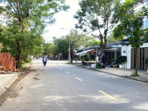 chính chủ , cần bán đất đường đinh văn chấp ( dt : 115 m2 , đông bắc ) - hoà xuân .