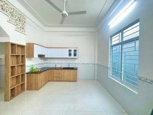 bán nhà 3pn (có p.ngủ tầng trệt) trung tâm gần nguyễn thái học chợ khu 6 ngô mây quy nhơn, chỉ 3tyx