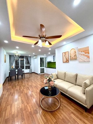 chung cư đặng xá 100% mới dt 60m tầng 5 siêu đẹp 3,45ty