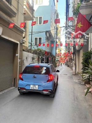 bán nhà nguyễn khánh toàn, cầu giấy, 46m2, 9 tỷ 5 , thang máy, mặt tiền 6m, 88m ra công viên.