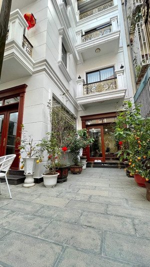 bán nhà đường tây sơn - ngay mypec - 30m ra phố - sân rộng - nhà đẹp - lõi đống đa