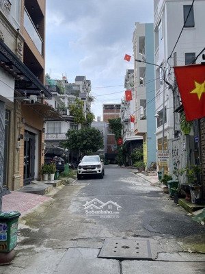 dt khủng 75m - ngang 5m - nhà 4 tầng - gần công viên - hxh thông tứ tung - nhỉnh 6 tỷ tl.