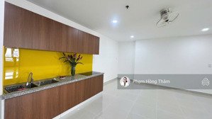 bán ch giai việt duplex thông tầng, view hồ bơi, dt 230m2, 4pn, 3 wc, sh, giá 7.6 tỷ. lh 