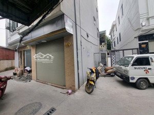 chính chủ gửi bán căn nhà dân xây độc lập mặt ngõ rộng ngõ 112a ngô quyền thông sang 270 lê lai.