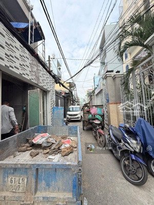 hẻm 5m đoàn văn bơ - căn góc 3pn 3wc - sổ 40,7m² đất dân cư. chỉ 4,7 tỷ