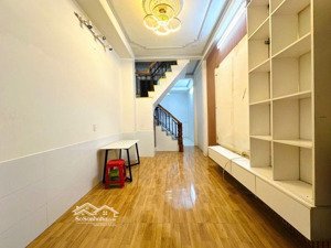 căn hộ dịch vụ xô viết nghệ tĩnh( p.thạnh mỹ tây) 4 tầng- 5pn, 5wc, giá chỉ 6.39tỷ.