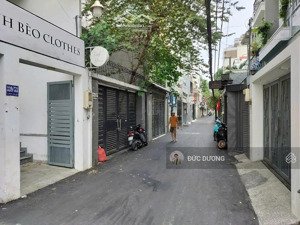 siêu hiếm ! nhà 1 đời chủ hẻm 2oto tránh nhau 339 lê văn sỹ, q3. 2 tầng (79m2). chỉ 9,9 tỷ tl