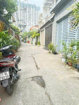 bán gấp nhà 2 tầng hẻm hxh _ ngang 4,9m dài 16m_ giá 8,55 tỷ_ đường lâm văn bền _ tân hưng_ quận 7