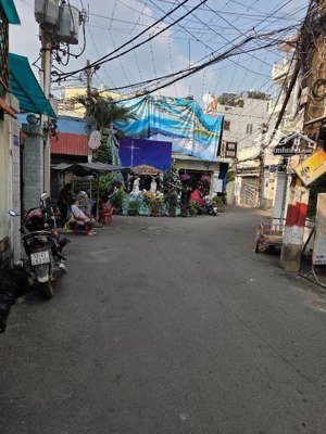 biệt thự cũ nhà c4 hxh nguyễn văn đậu (10x17) bt