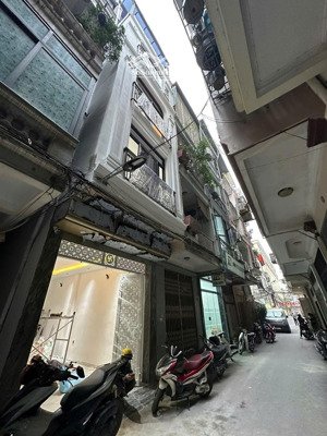 apartment đê la thành 65m2x7 t tm - ngõ thông - lô góc - 15p kk- pccc đầy đủ - dt 100tr/1t - 20,5tỷ