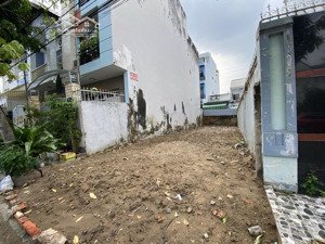 4 tỷ có mảnh đất 97m2 vuông vức kdc hiện hữu xây nhà hay chdv, lý phục man, q7