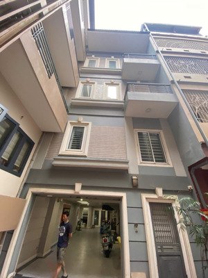 cho thuê nhà lk ở nguyễn cơ thạch, nam từ liêm, hà nội. dt 120 m2 x 5t, mt 7m, 2 mặt tiền, giá 36tr