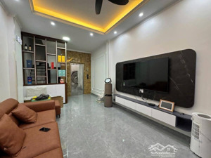 p/lô xuân đỉnh, gần cv hoà bình, 36m2 hơn 8 tỷ, dân xây mới, ô tô , thang máy nhập , nội thất vip