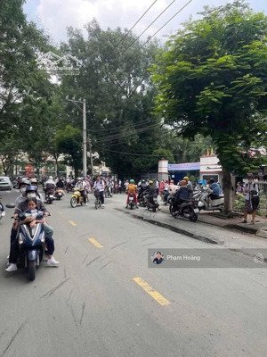 chính chủ bán lô đất nguyễn du dĩ an bình dương cũ dt 150m ngang 5m gần trường cấp 1.2.3 đường oto