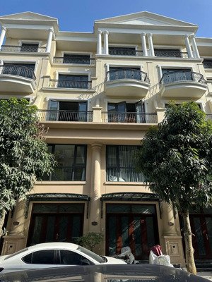 vỡ tài chính ra gấp liền kề đảo dừa 63m2 giá 10,3 tỷ - đông nam vinhomes ocean park 2