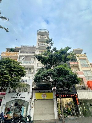 sản phẩm hiếm mt trần huy liệu! dt: 4.1 x 12.5 vuông vức 7 tầng có thang máy chỉ 18 tỷtl