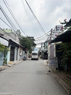 hẻm xh kinh doanh như mt lê văn quới, dt 4x20, 1 trệt 2 lầu st giá 6 tỷ 6