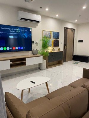 cần cho thuê căn hộ 02 pn + 02 wc, căn góc tòa bs8- vinhomes quận 9.