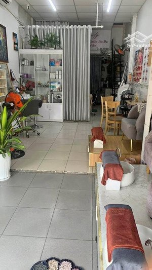 bán mặt bằng kinh doanh nail/ tóc kèm dãy trọ, trần xuân soạn, tân hưng, quận 7, hẻm xe hơi thông