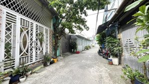 hẻm xe hơi gần nguyễn thị thập, 2 tầng , 40m2, giá 4.5 tỷ