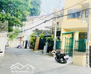 nhà quận 2, vị trí đẹp, đầy đủ tiện ích lô góc, đường lớn xe hơi tránh nhau nhà 3 tầng4pn chỉ 4ty