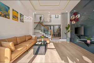 sát võ văn kiệt bãi tắm mỹ khê, 83m2, 2 tầng đi bộ ra bãi tắm mỹ khê 2 phút, đẳng cấp, tiện ích