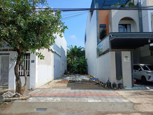 bán đất 5m5 huỳnh tịnh của view công viên - đặc biệt nằm đối diện block chung cư đang xây dựng.