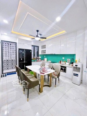 bán nhà 1 trệt 2 lầu phường tam hiệp sổ riêng full thổ cư hoàn công