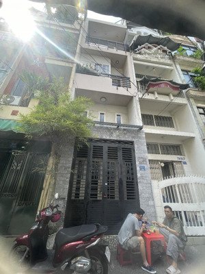 trung tâm q.1 - hxh 6m ngay võ văn kiệt - 5 tầng - 3.1m x 9m - vào ở ngay - chỉ 9 tỷ