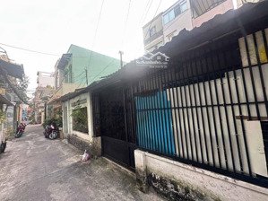 hàng hiếm! nhà hẻm lớn diện tích khủng 50m2, xây dựng cao tầng đường hưng phú, quận 8